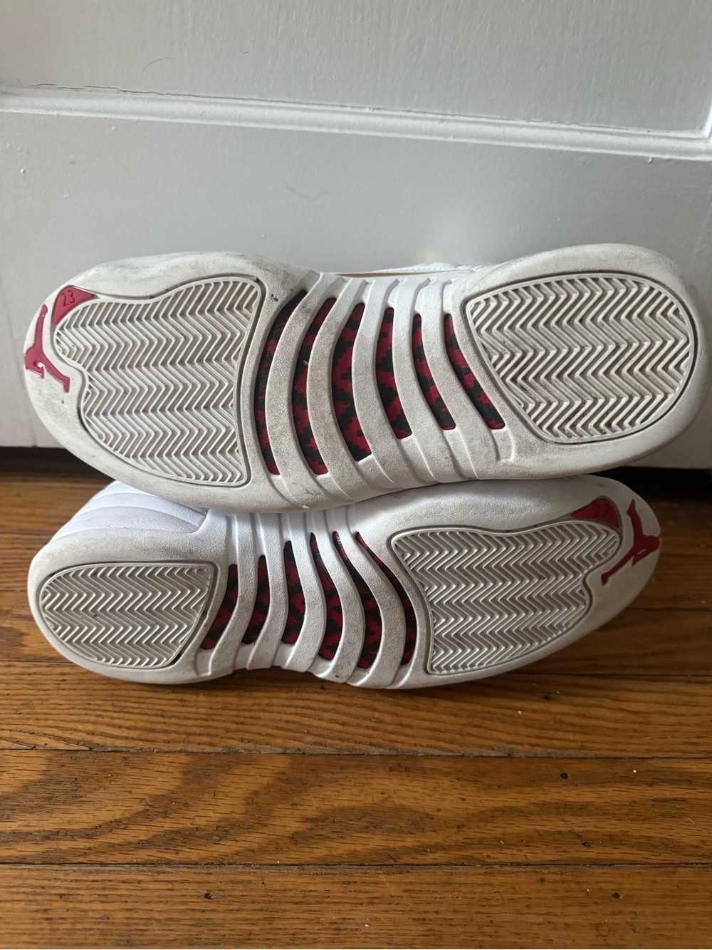 Air Jordan 12 Retro FIBA White Red Gold Sneakers 130690-107 Size 10 - Picture 9 of 12
